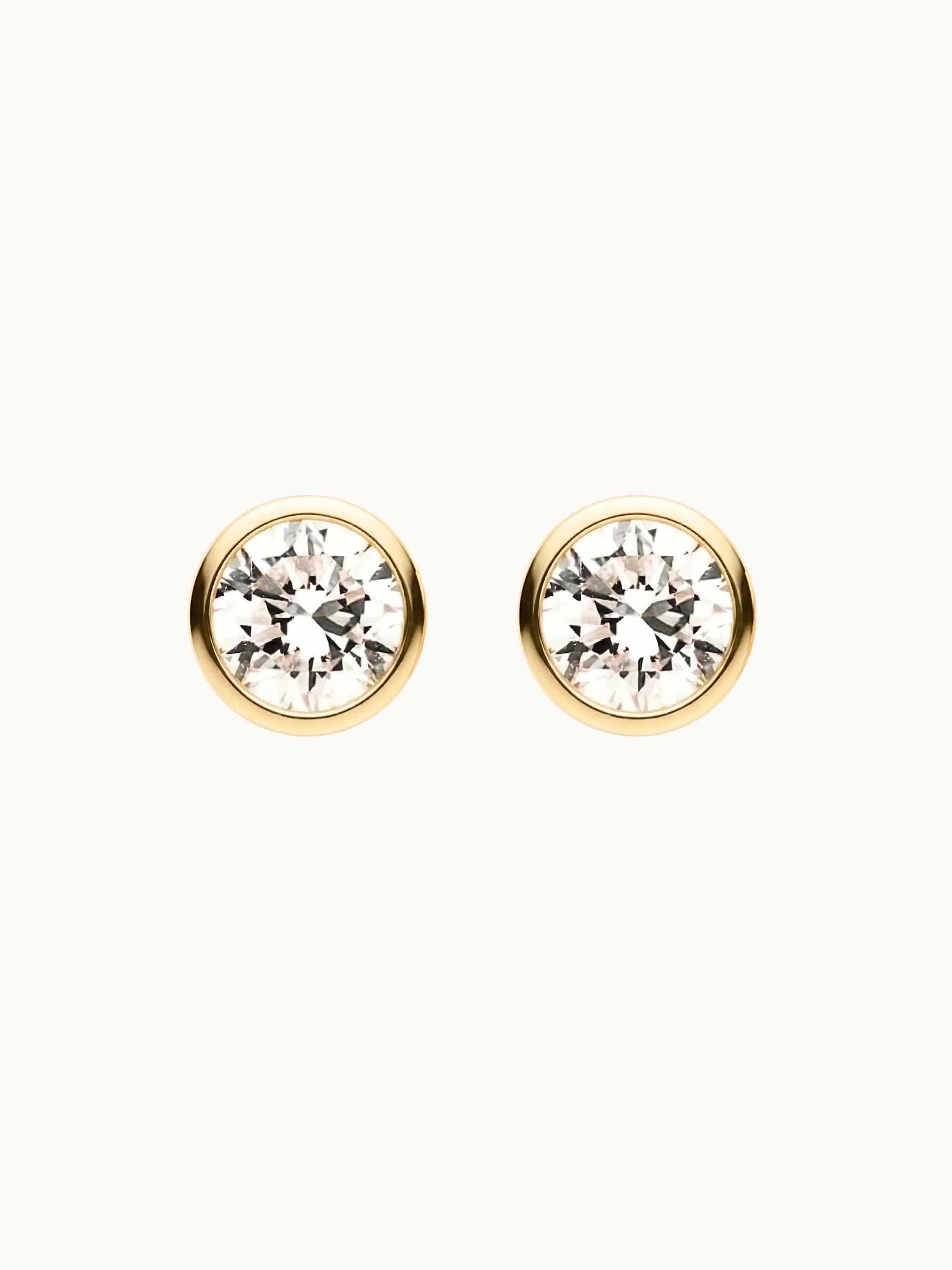 Bezel Diamond Studs Soleil | 0,20ct.