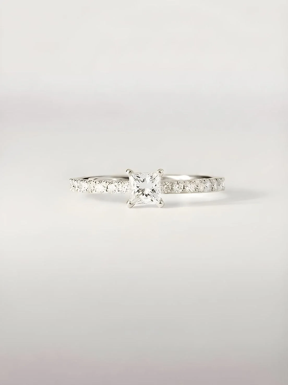 Ring Lily | Luxe - Image 3